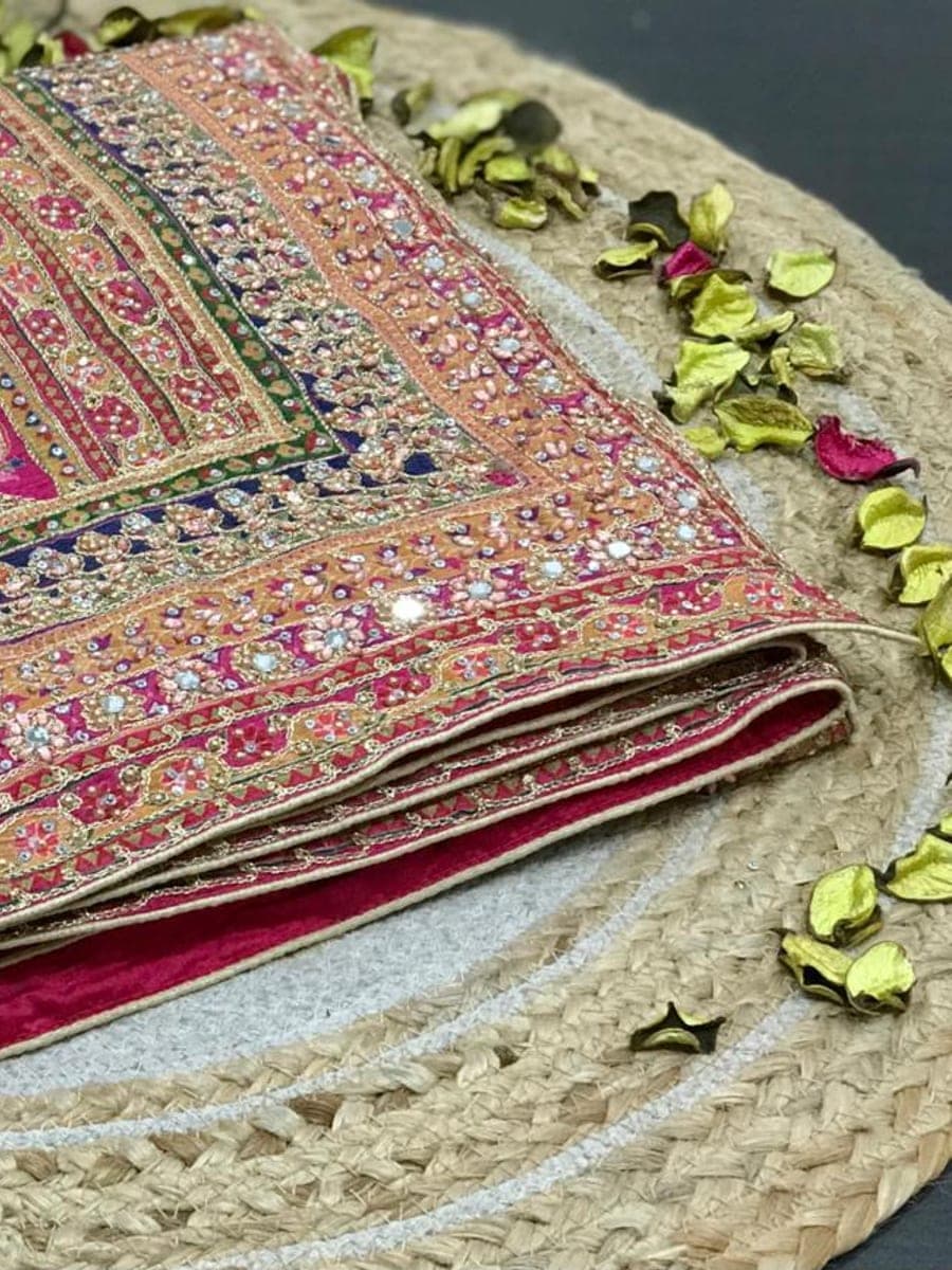 Indian Saree 01 — front view